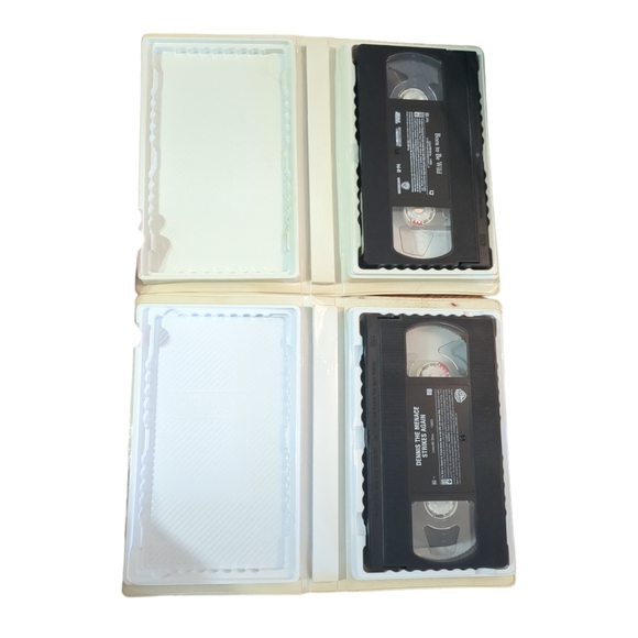 Bundle of Vintage Warner Brothers VHS Movies - Picture 3 of 6